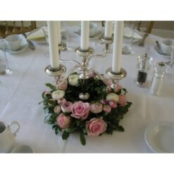 Blomsterkrans til runde borde