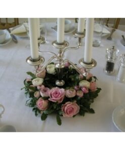 Blomsterkrans til runde borde