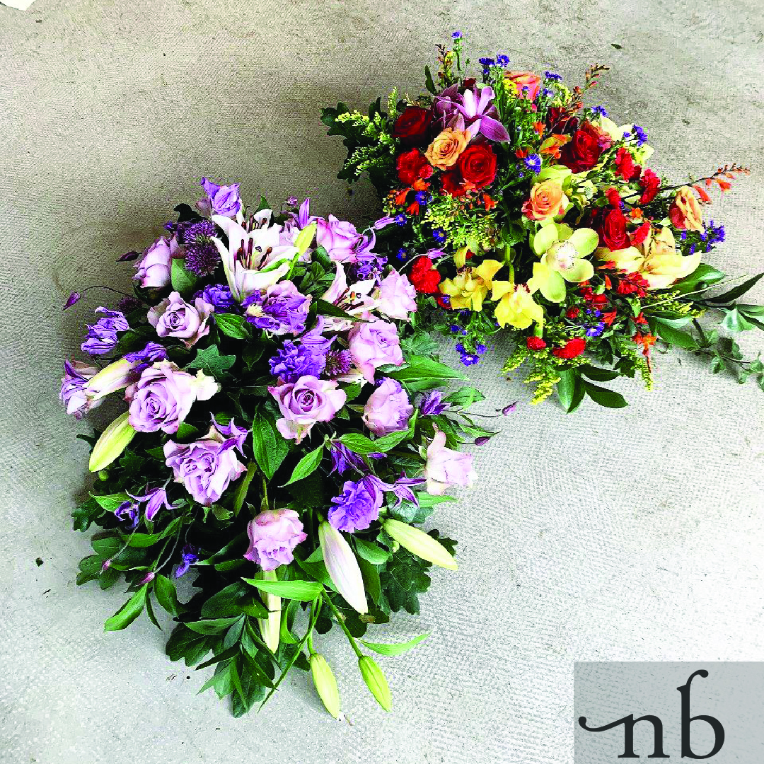 Håndbundet buket klar til blomster levering Hvidovre i 2650, leveret med personlig hilsen.