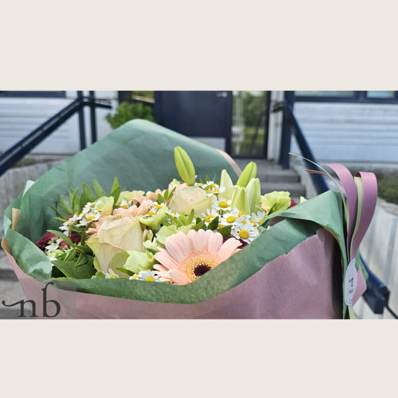 Bestil blomster Taastrup (2630) – gaveklar buket fra NetBuket.dk med levering til hjem, arbejde eller reception.