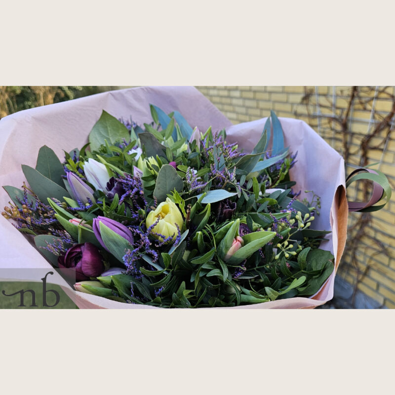 Blomster København Ø – håndbundet, gaveklar buket fra NetBuket.dk leveret på Østerbro.
