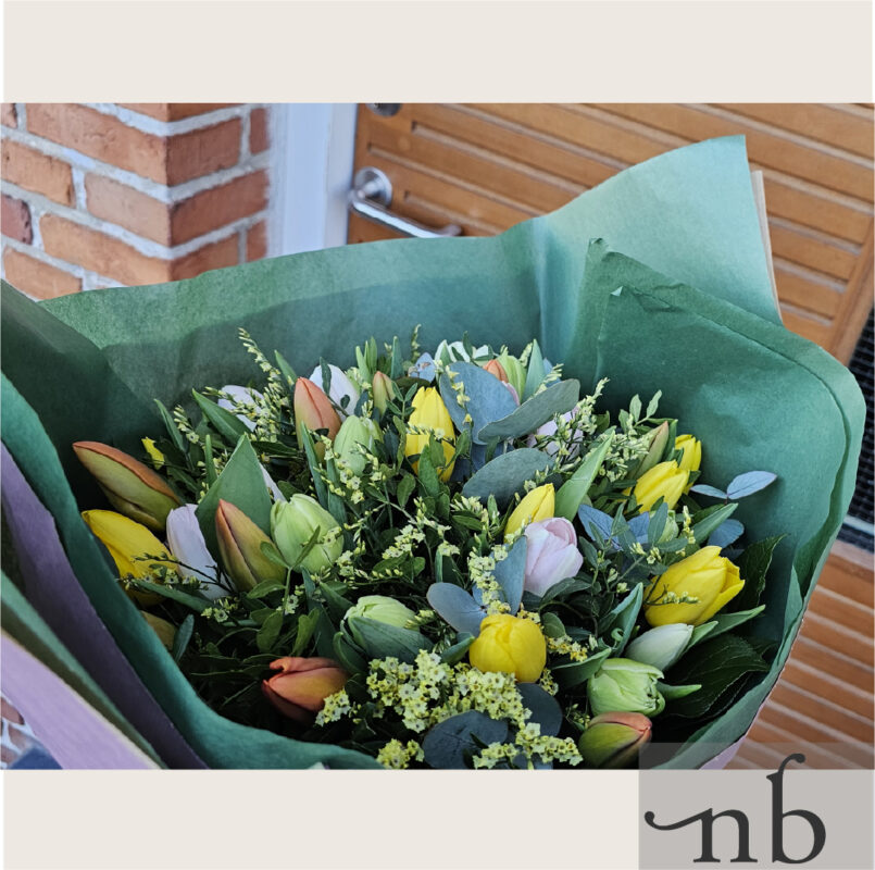 Buketter København Ø – håndbundet, gaveklar buket fra NetBuket.dk leveret på Østerbro.