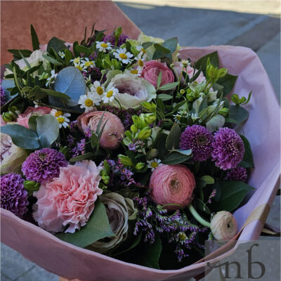 Bestil blomster Nærum med friske buketter og levering fra Netbuket