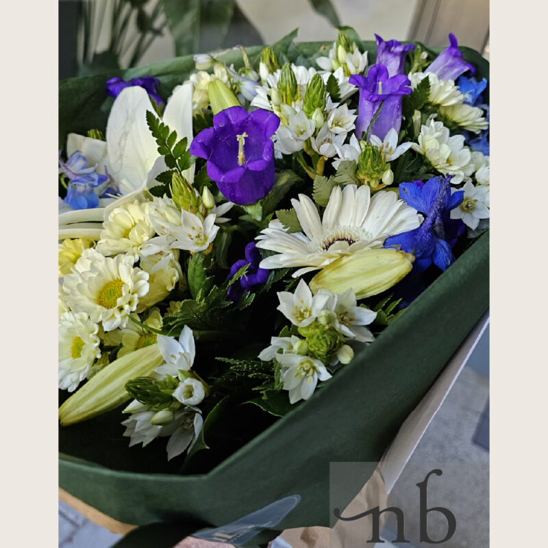 Blomsterlevering Dronningmølle med friske buketter og levering fra Netbuket