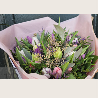 Blomsterbestilling i Ålsgårde med friske buketter og levering fra Netbuket